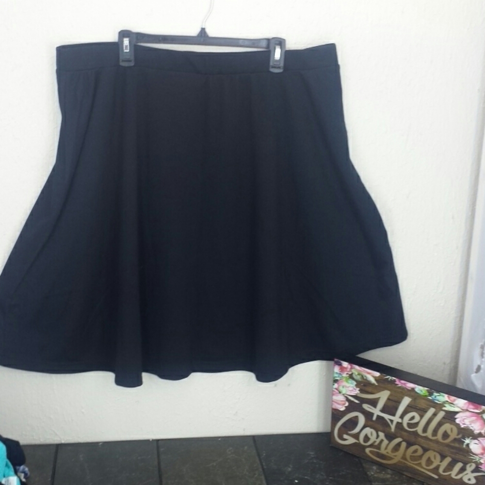 NWOT Woman Within skirt, black size 26